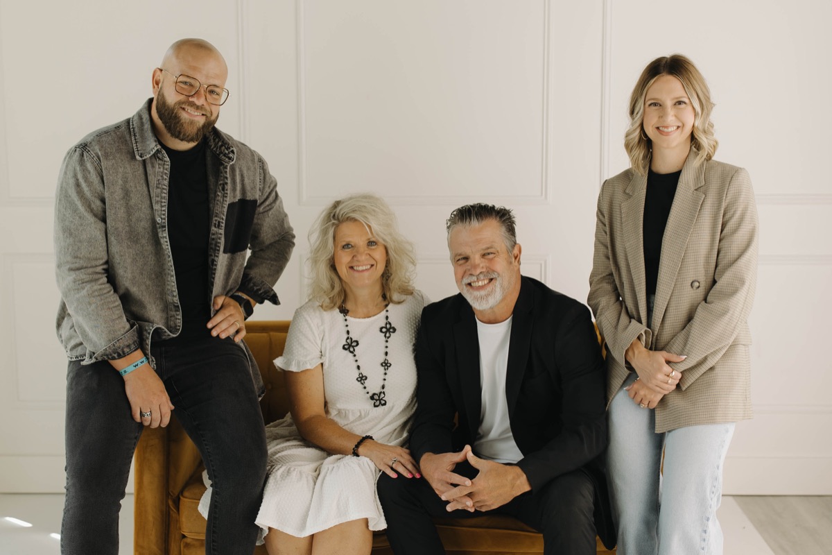 Four members of the Bilderback family together in the studio.
