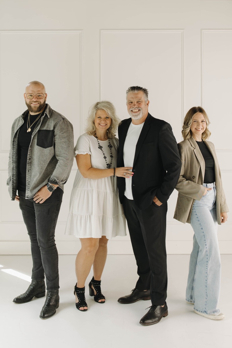 Four members of the Bilderback family together in the studio.