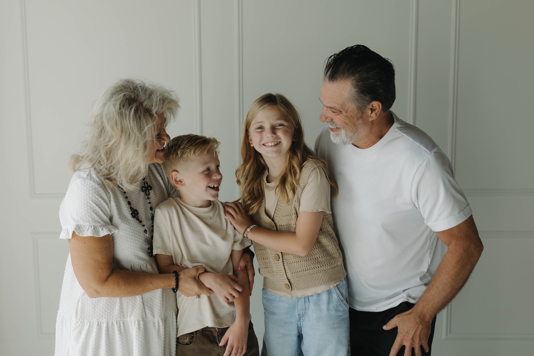 Four members of the Bilderback family together in the studio.